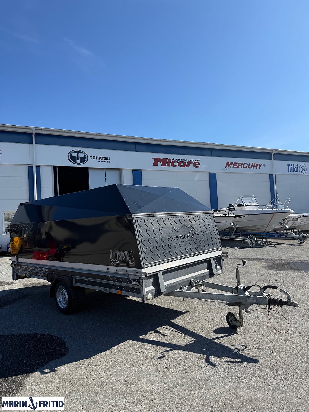 Lorries TT 395i med kåpa - snöskotersläp