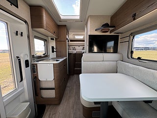 Husbil-halvintegrerad Hymer ML-T 580 Mercedes 4x4 190HK Automat! Endast 750 mil! 5 av 21