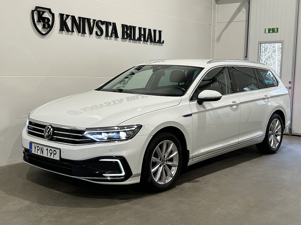 Volkswagen Passat Sportscombi GTE 1.4 TSI Executive Värmare Drag 218hk