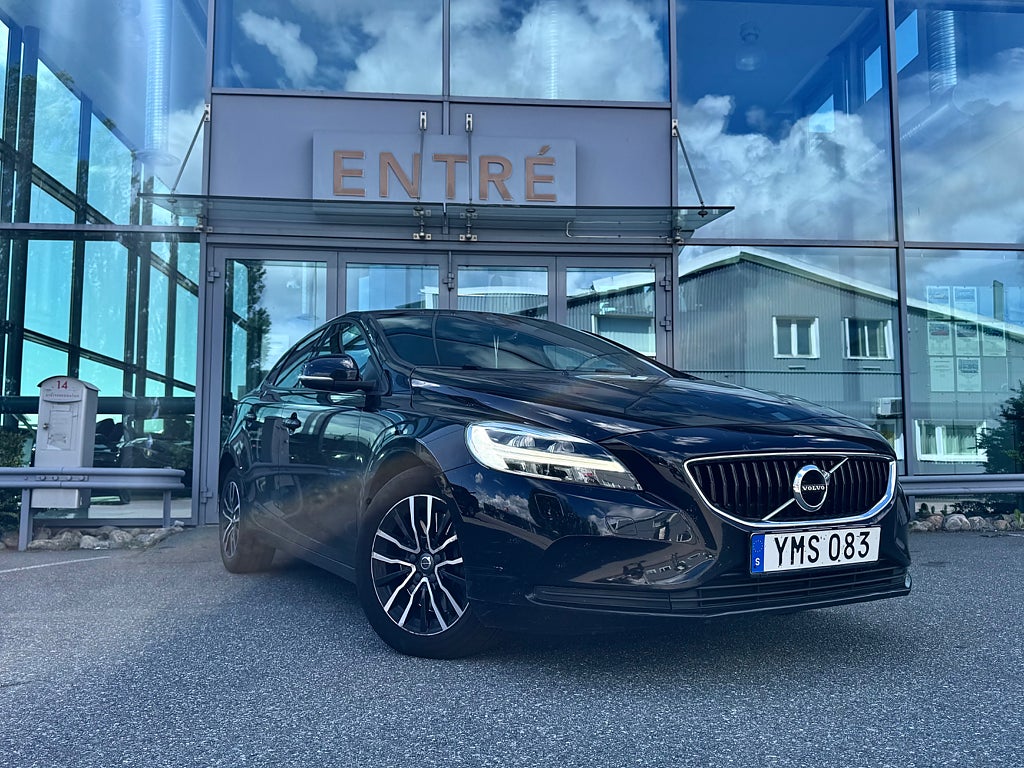 Volvo V40 D3 Geartronic Momentum Euro 6 | NAVI | LÄDER
