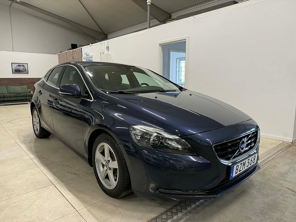 Volvo V40 D2 Automat Drag Fullservad Kamrem bytt  Euro 5