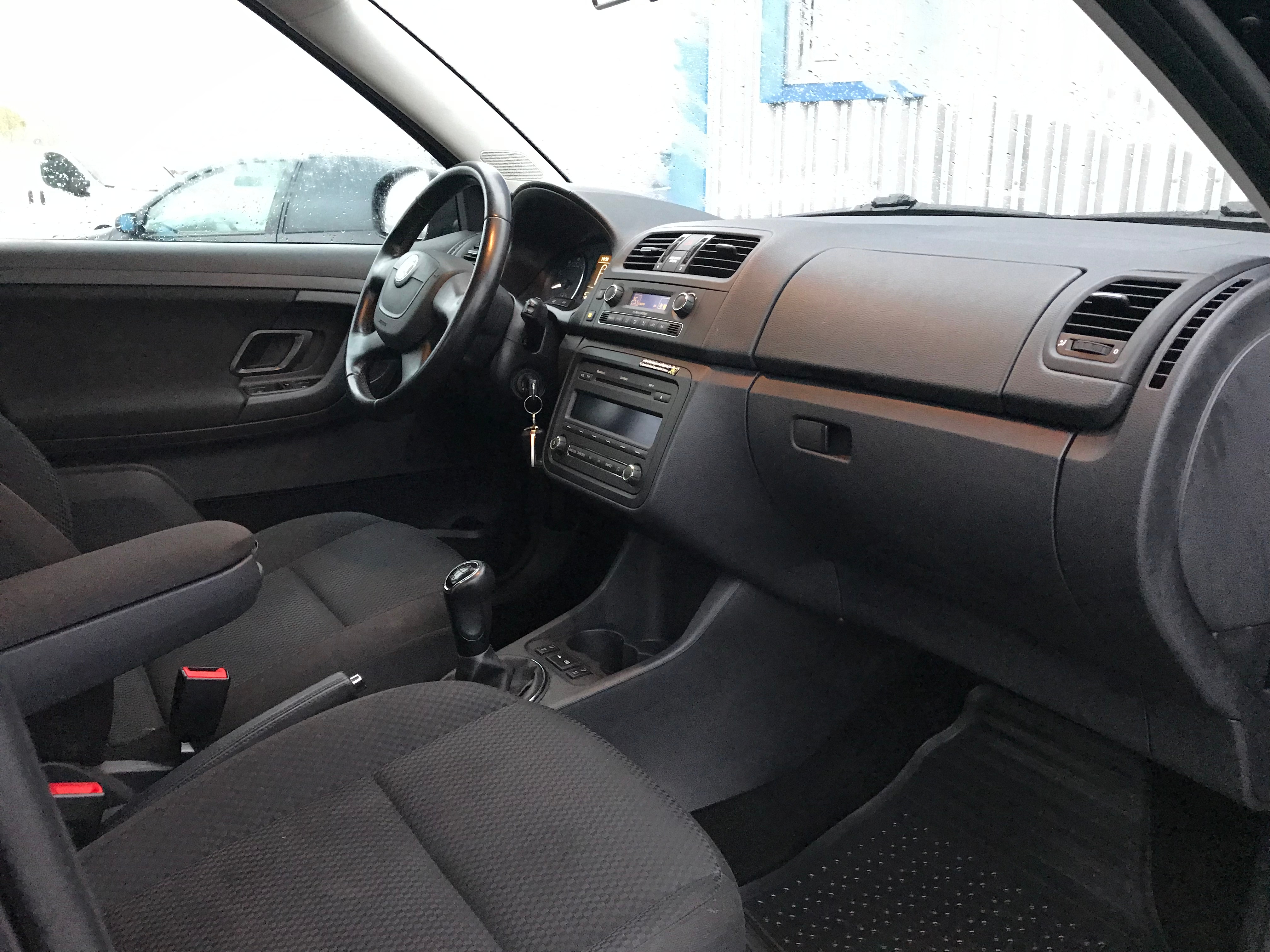 Skoda Fabia 1.2 TSI 86HK 11500Mi 2011, bild 6/38