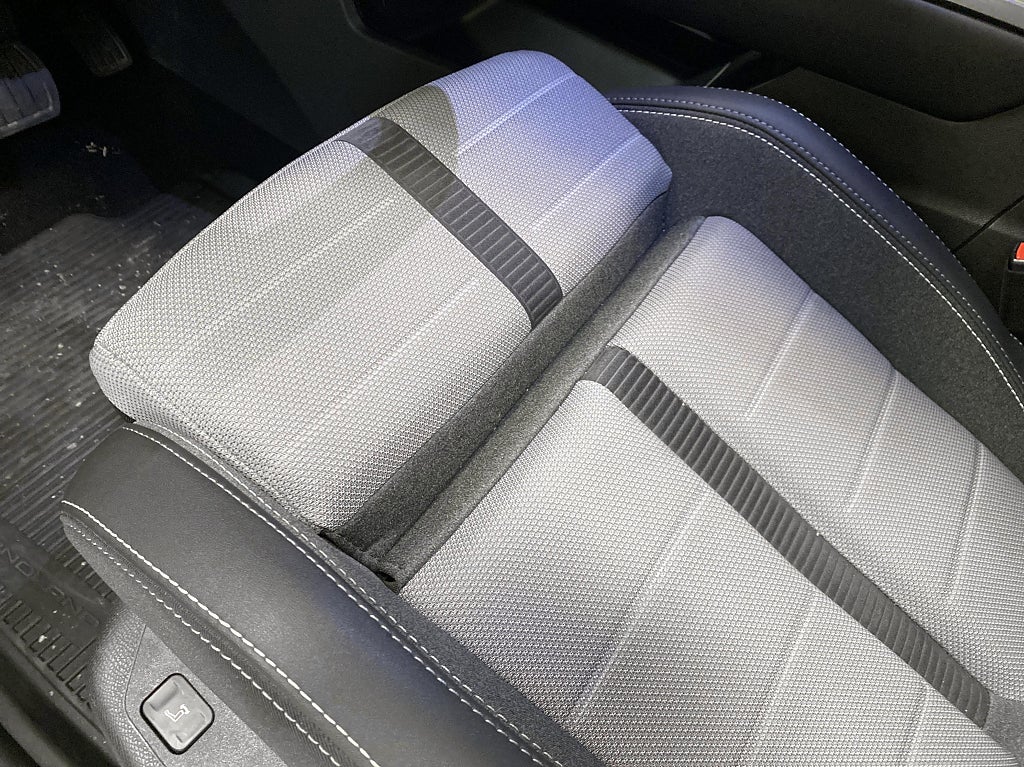 Opel Grandland GS Hybrid 145HK 1.2 (Focal ljudanläggning) (dragkrok) – bild 19