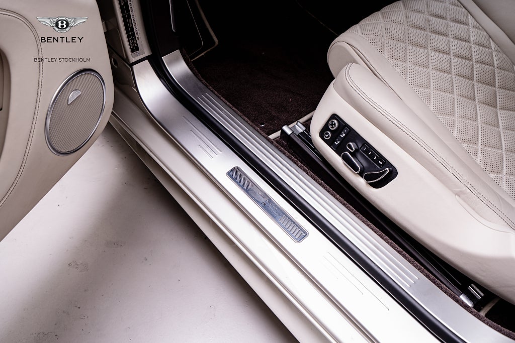 Gallery image 14 of 27