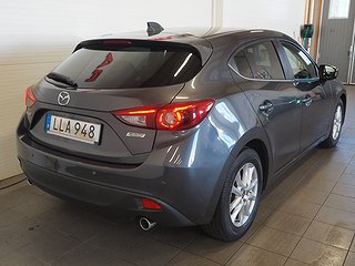 Halvkombi Mazda 3 7 av 21