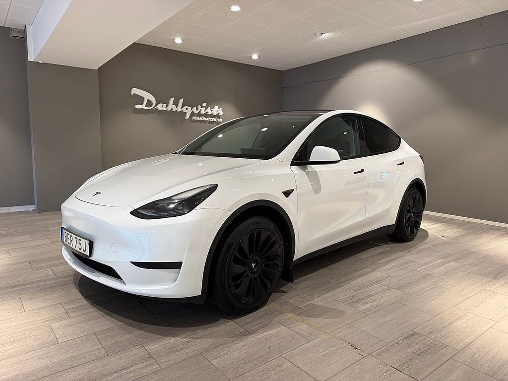 Tesla Model Y Självkörningsförmåga 3 | Drag V-hjul