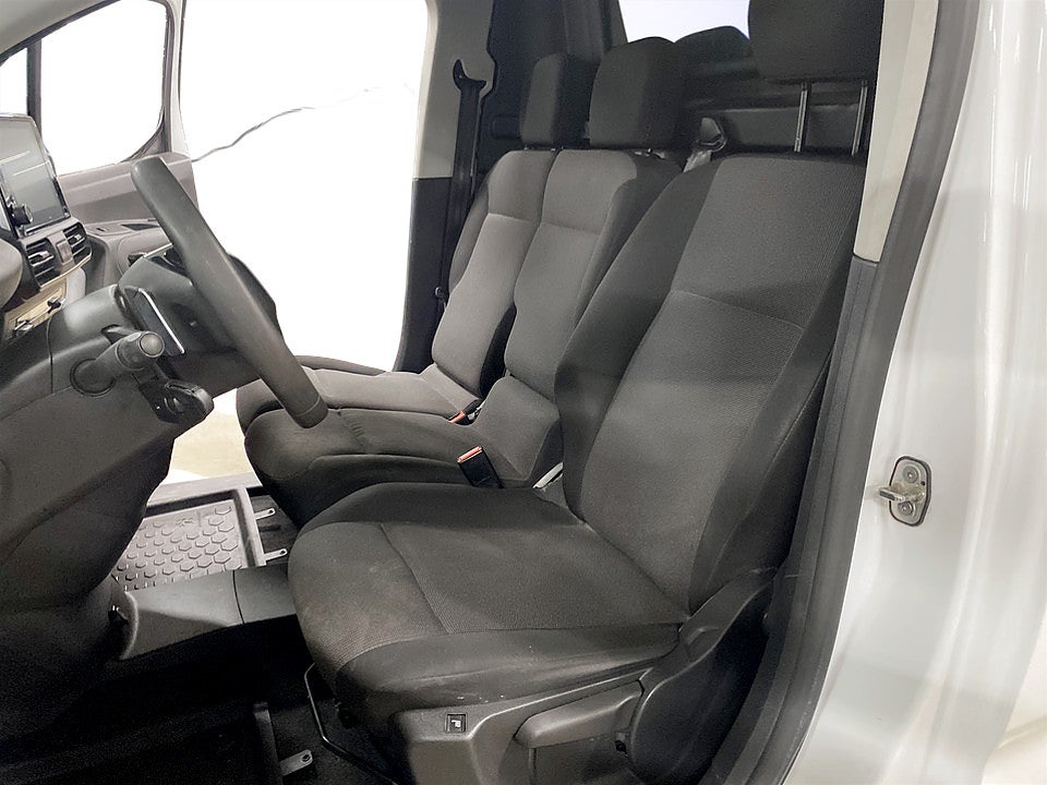 Bild på Peugeot Partner PRO+ 1.5 BHDi 130hk Aut L1 B-KAMERA DRAG