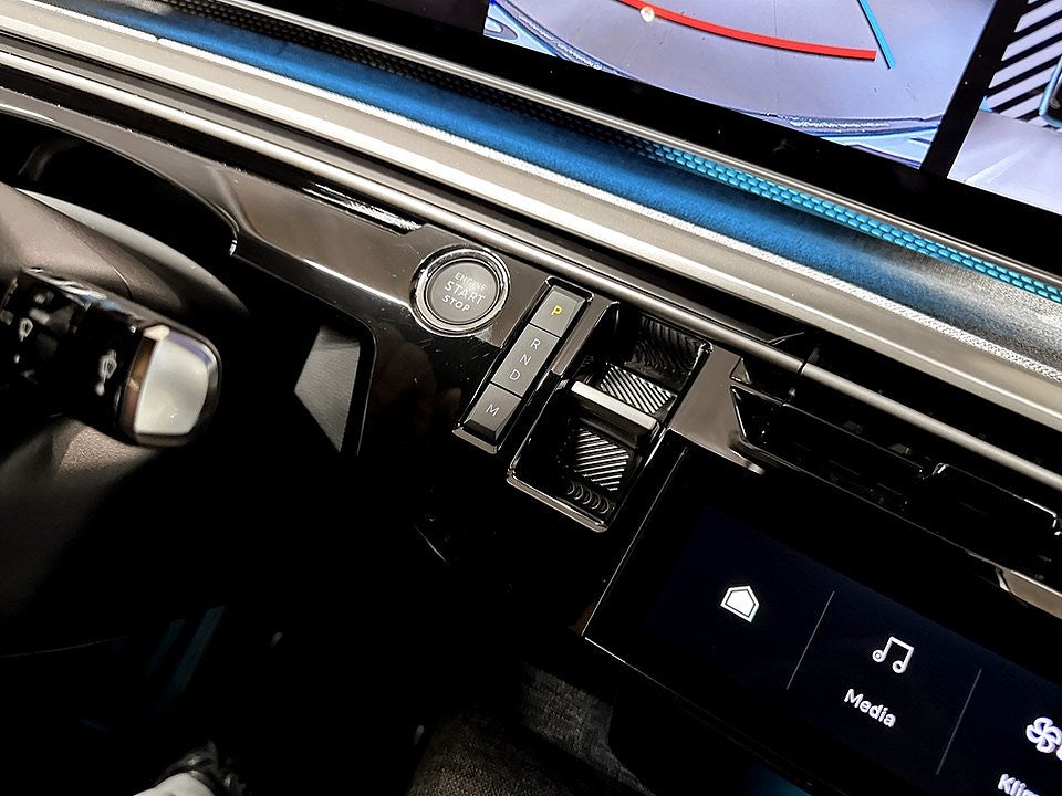 Bild på Peugeot 3008 Hybrid GT Aut - DEMO