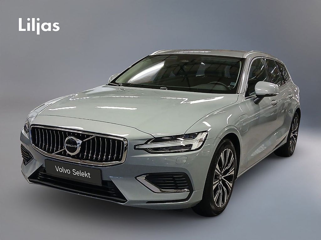 Volvo V60 Recharge T6 AWD Core Bright//Dragkrok//