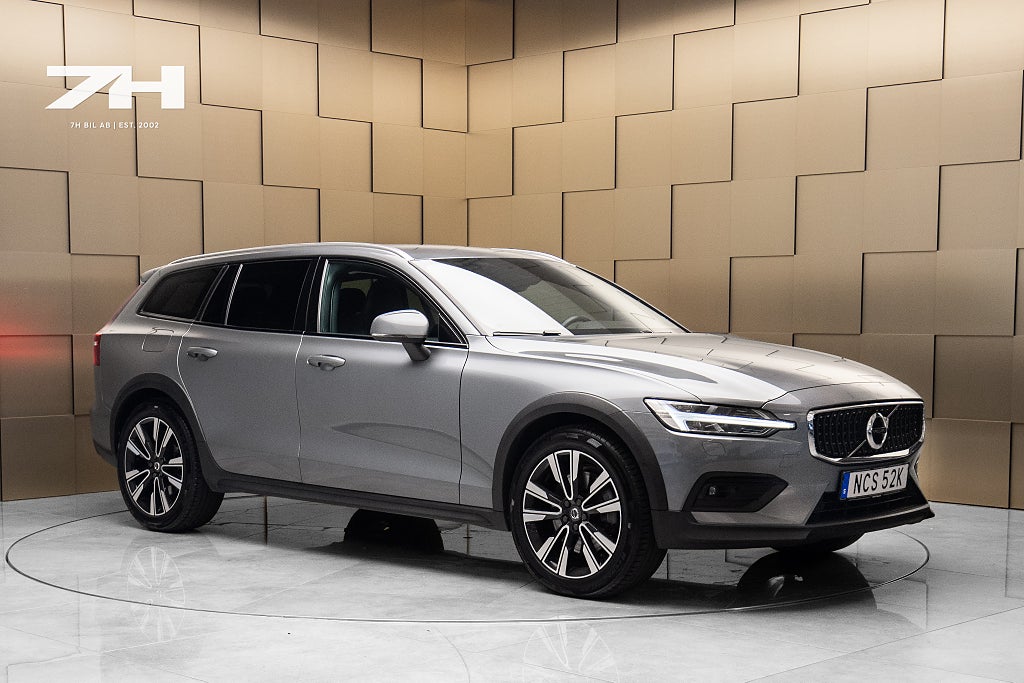 Volvo V60 Cross Country D4 AWD Momentum / Kamera / Drag / Adaptiv Fart