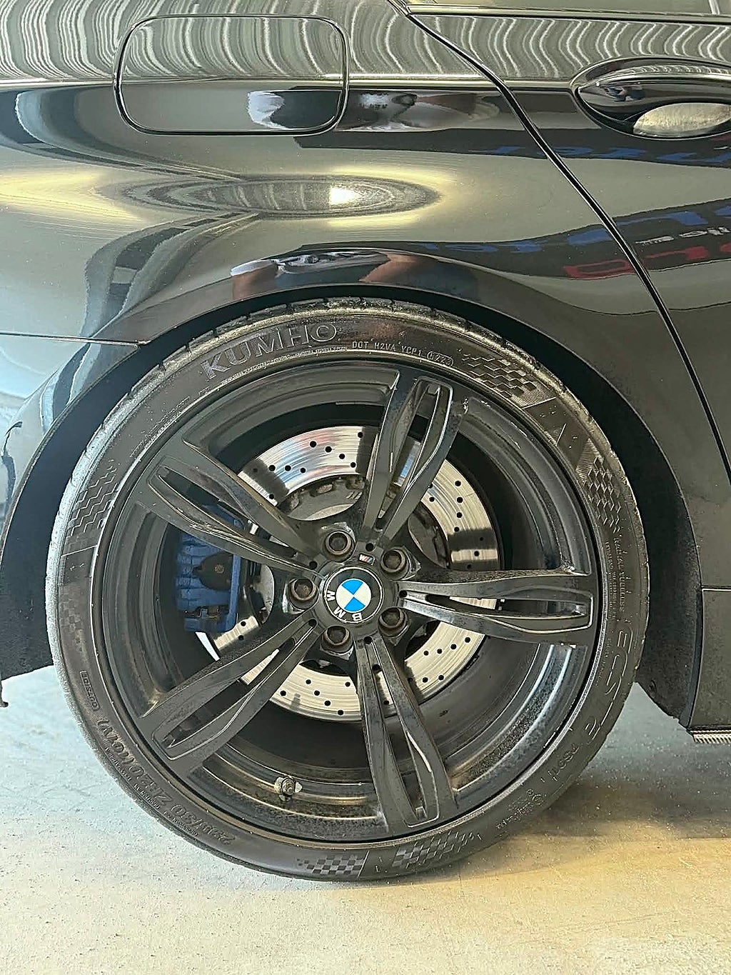 BMW M5 560hk V8 4.4 L RWD DCT F10 Maxton Kamera HUD 2012, bild 17