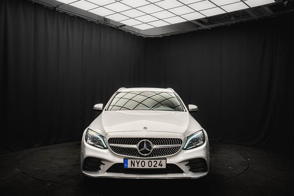 Mercedes-Benz C 300 de T AMG LINE DRAG BURMESTER KAMERA COCKPIT