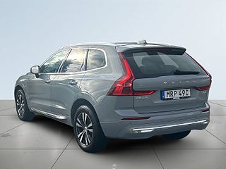 Volvo XC60 T6 Plug-In AWD MOMS BKamera Pano Navi Värmare S&V-däck – bild 5