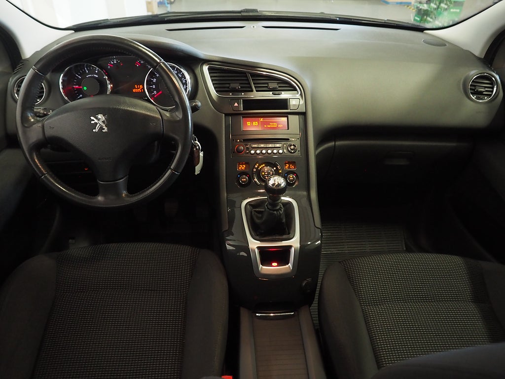 Peugeot 5008 1.2 PureTech 130hk | 7-sits | Farthållare