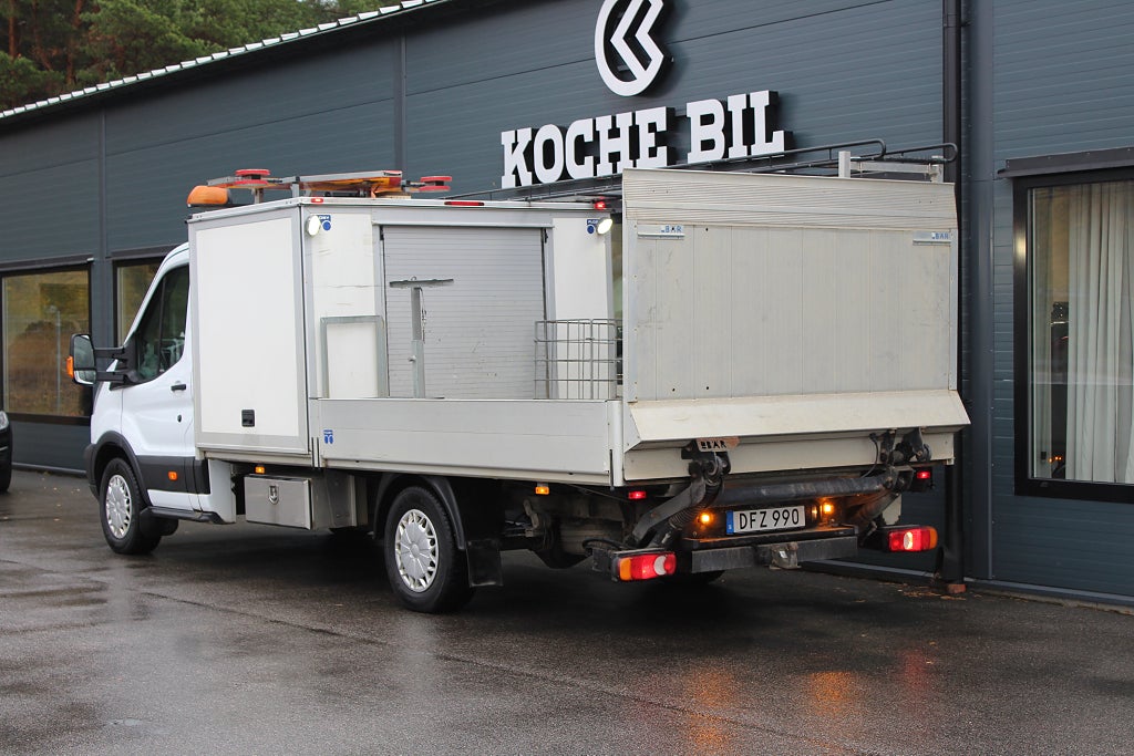 Ford Transit 350 Chassi Cab 2.2 TDCi RWD, BG-lyft, Skåp, APV-skylt
