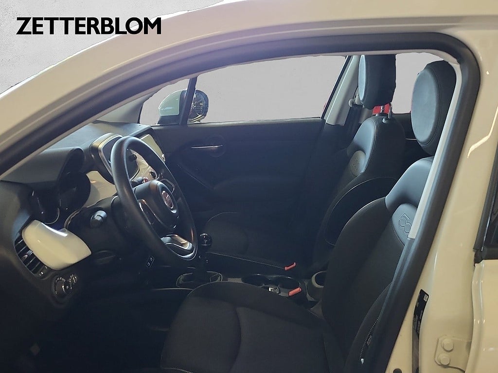 Halvkombi Fiat 500X 7 av 13