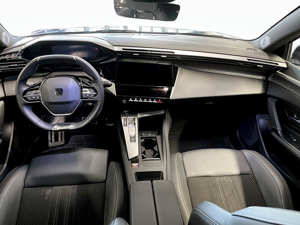 Bild på Peugeot 408 GT 1.2 PT 130hk Aut - B-KAMERA, ELSTOL