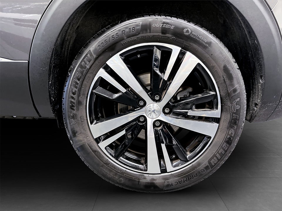 Bild på Peugeot 5008 GT 1.2 PT 130hk Aut 7-SITS B-KAMERA CARPLAY