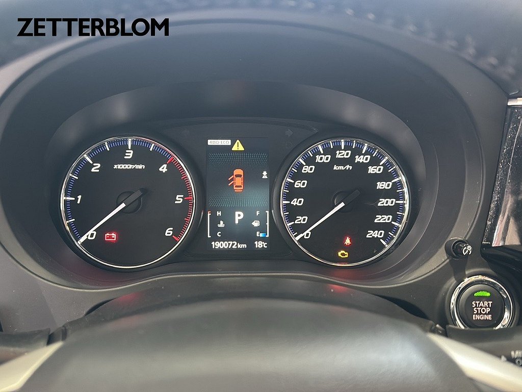SUV Mitsubishi Outlander 11 av 14