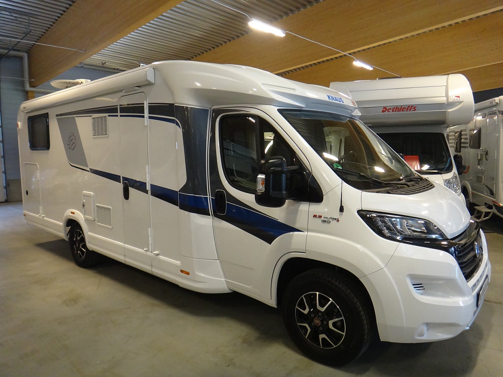 Knaus Sky Ti 700 MEG " Enkelsängar " Stort garage " Automat"