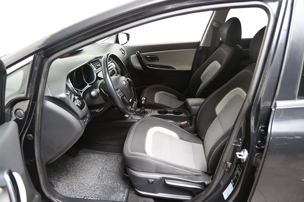 Kia Ceed cee'd_sw 1,6 GDI 135hk Automat Kombi Dragkrok 2016