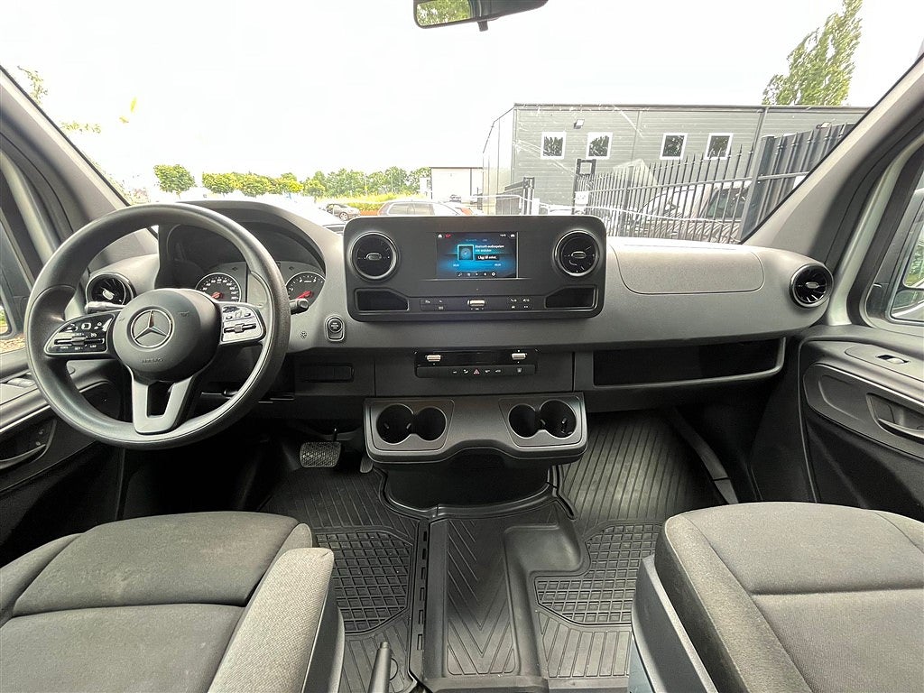 Mercedes-Benz Sprinter 2019 - miniatyr 11
