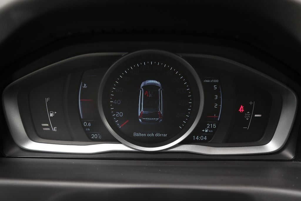 Volvo V70 D4 181hk Momentum BLIS Kamera Motorv VOC Dragkrok 2015
