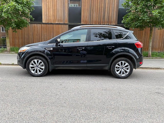 Ford Kuga 2.0 TDCi AWD Titanium Euro 5 Dragkrok Vinterhjul