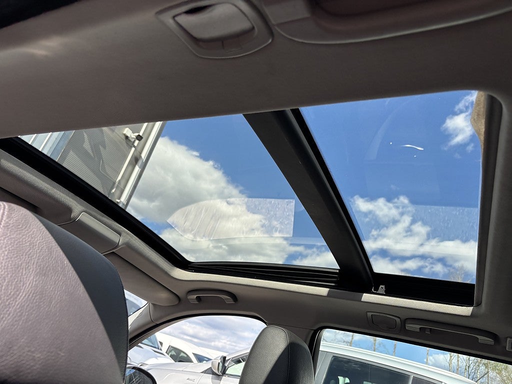 BMW 320D Touring Panorama Ny bes