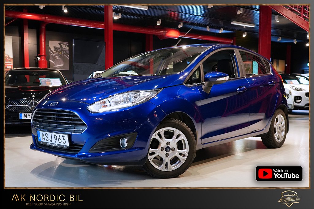 Ford Fiesta EcoBoost Titanium S+V däck 101 HK Kamrembytt