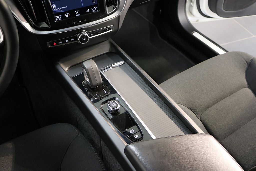 Volvo V60 2022 - miniatyr 10
