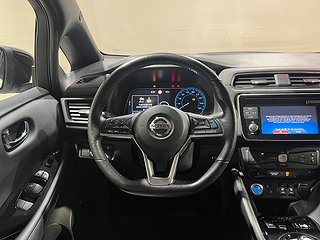 Halvkombi Nissan Leaf 11 av 20