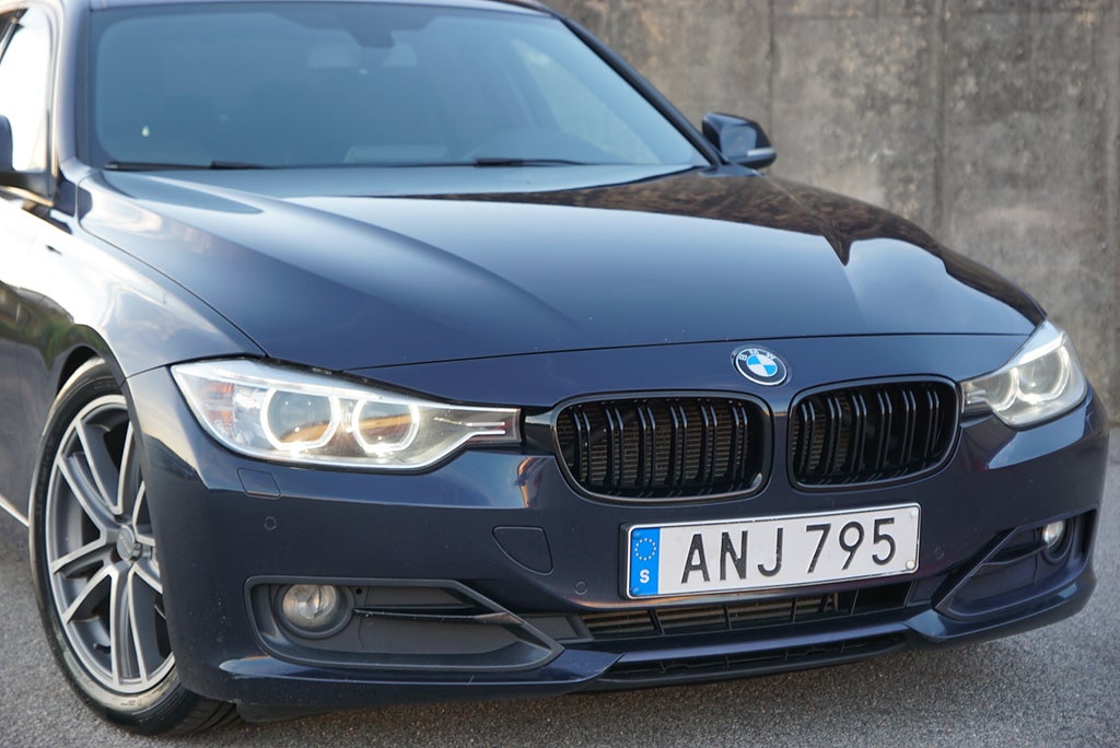 BMW 320D 184hk Sedan Sportline|Taklucka|P-Sensorer|HiFi|