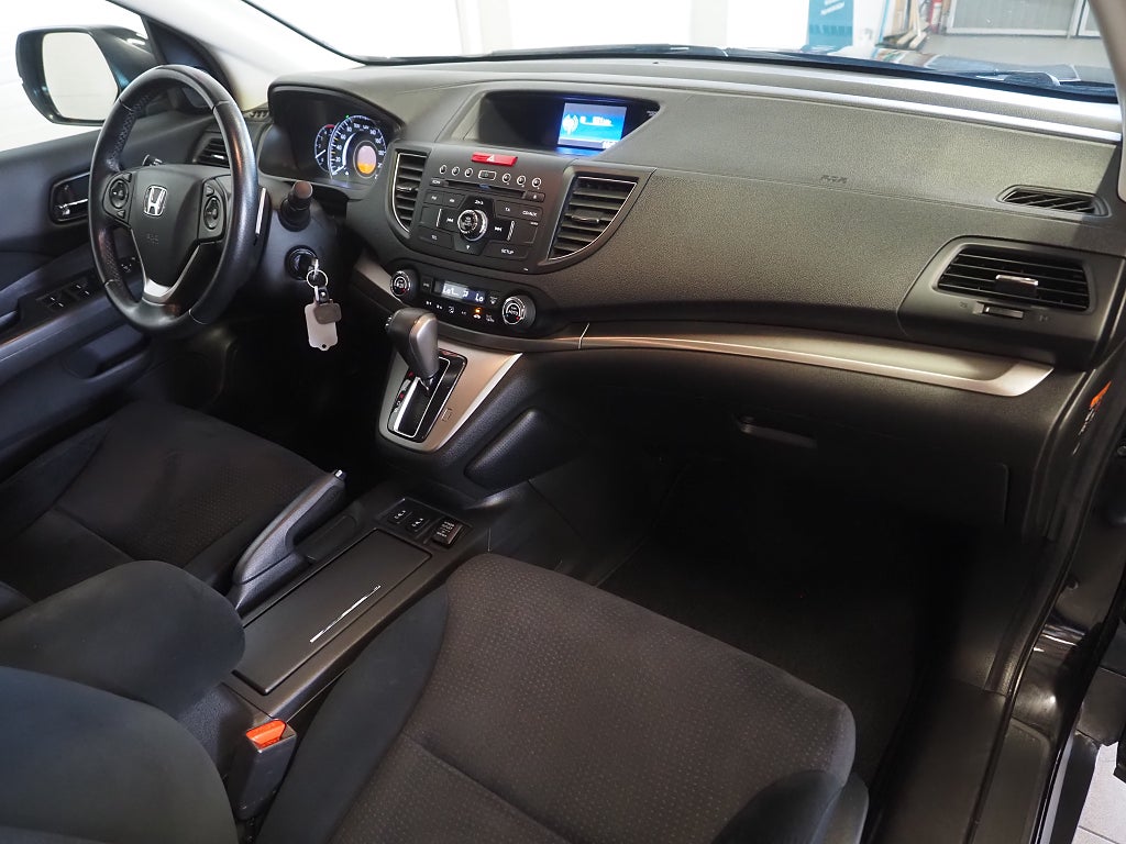 Honda CR-V 2.2 i-DTEC 4WD 150hk Automat Backkamera Dragkrok 2014
