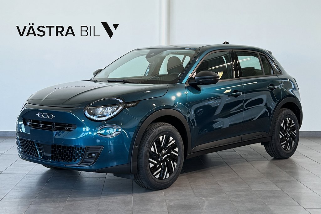 Fiat 600 Hybrid Aut DCT6 Lounge | Carplay | 0% Ränta