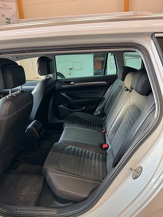 Kombi Volkswagen Passat 12 av 15