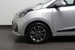 Halvkombi Hyundai i10 3 av 21