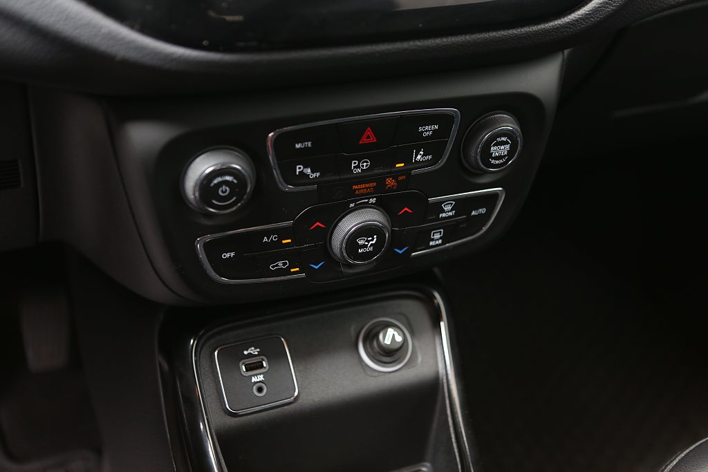 Jeep Compass 1,4 140hk Limited Backkamera 2018