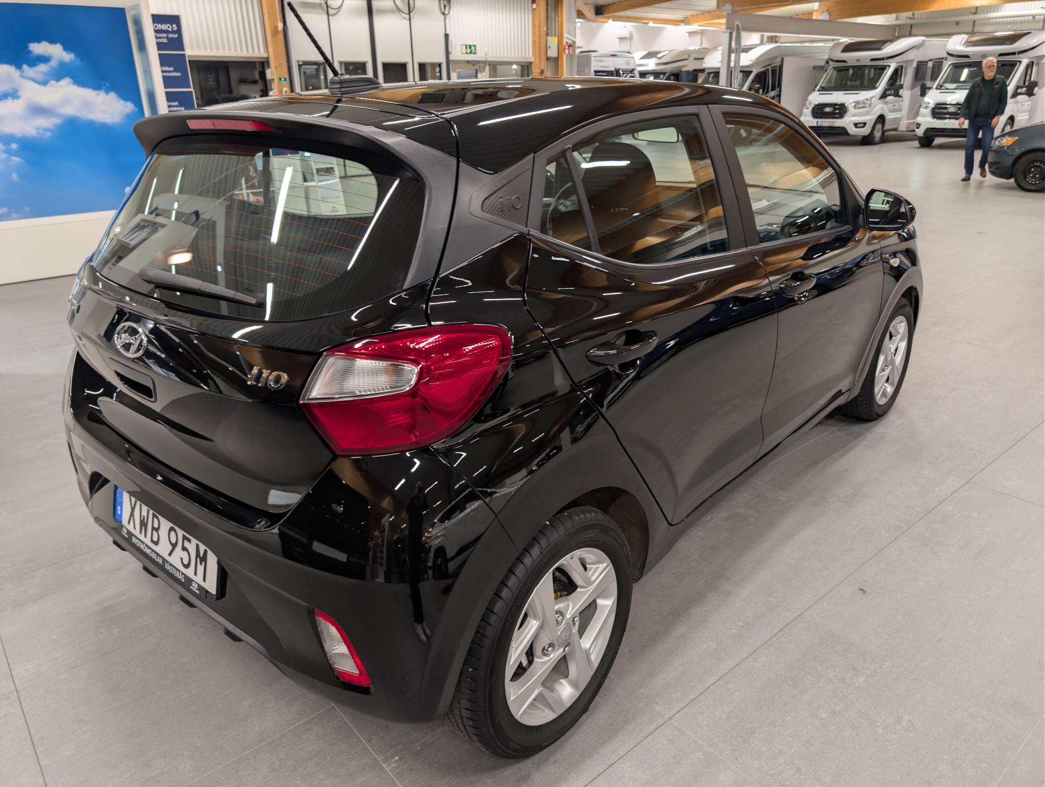 Hyundai i10 1.0 Essential 2023, bild 4/33