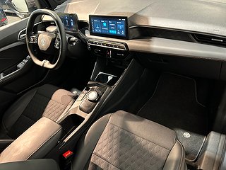 MG 3 Hybrid+ Luxury Metallic 360° GPS Pvärm S/V-hjul MOMS