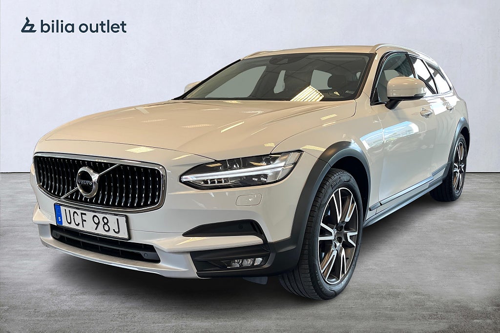 Volvo V90 Cross Country D4 AWD Advanced SE 190hk / Drag Värmare Kamera BLIS VOC