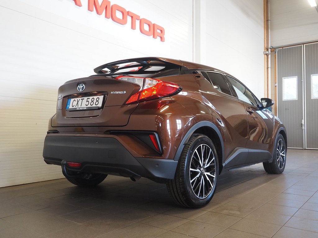 Toyota C-HR Hybrid CVT Executive Drag M-Värm JBL Kamera 2017