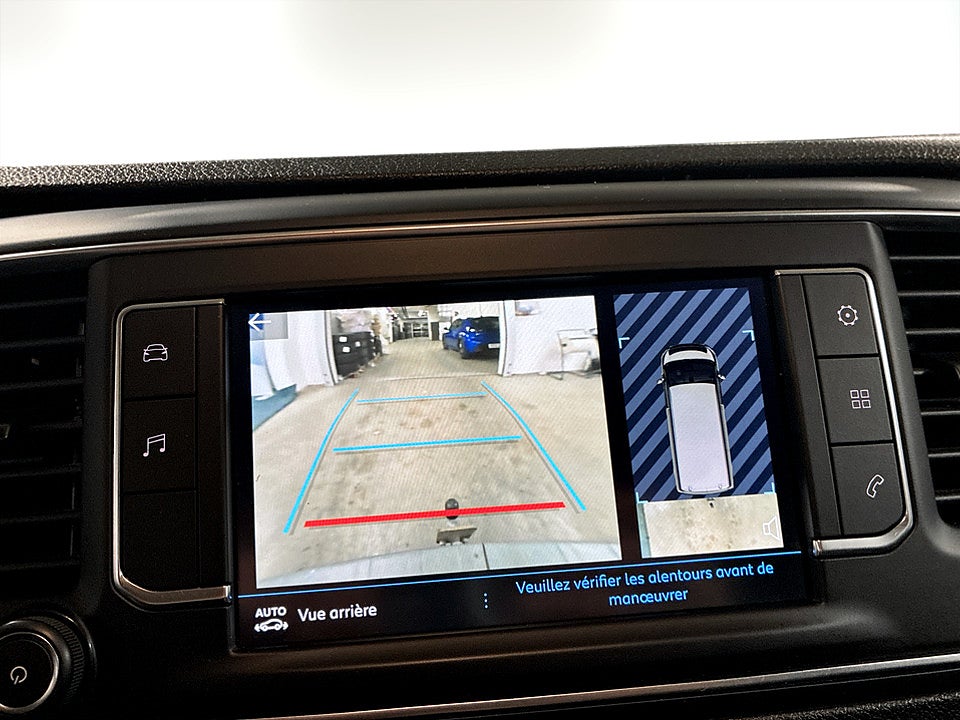 Bild på Peugeot Expert PRO+ 2.0 BHDi 180hk Aut L2 B-KAMERA CARPLAY