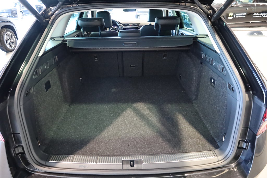 Skoda Superb Kombi 1.4 TSI iV 218hk Style | Drag | Canton | Kamera | 2022