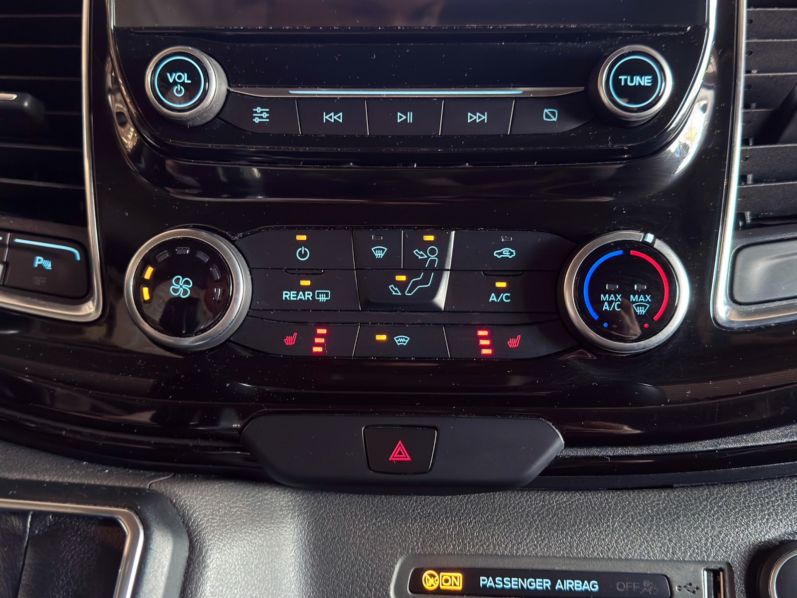 Ford Tourneo Custom Sport 2.0 TDCi 170hk | 8-sits | Drag | Värmare 2019 - miniatyr 23