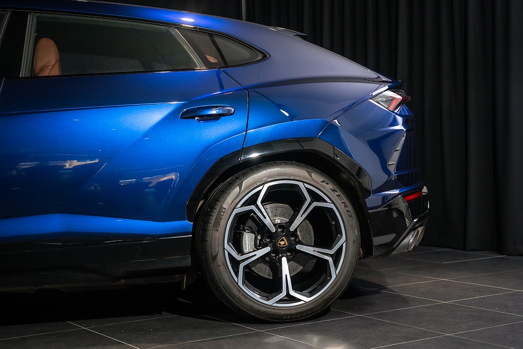 Gallery image 16 of 17