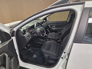 Dacia Duster 1.5 Blue dCi 4x4 Euro 6 — bild 7 av 12