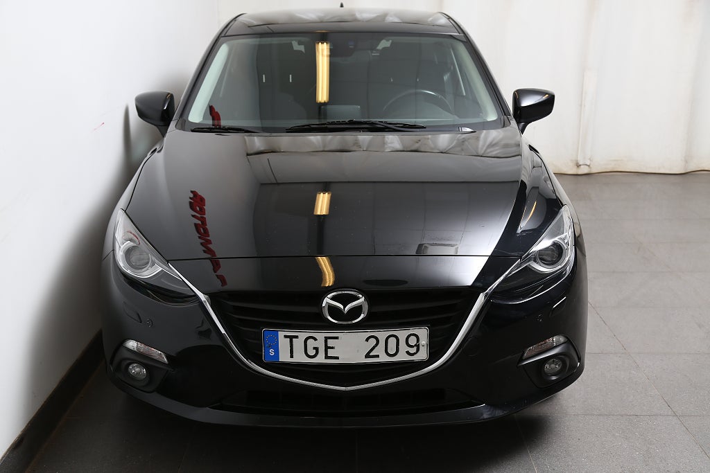 Mazda 3 2,0 SKYACTIV-G 120hk Aut 5D Navi P-sensorer 2013