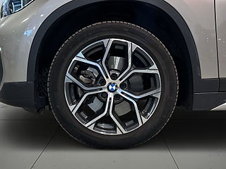 BMW X1 xDrive20i Steptronic xLine Mvärm Psens GPS HuD SoV – bild 14