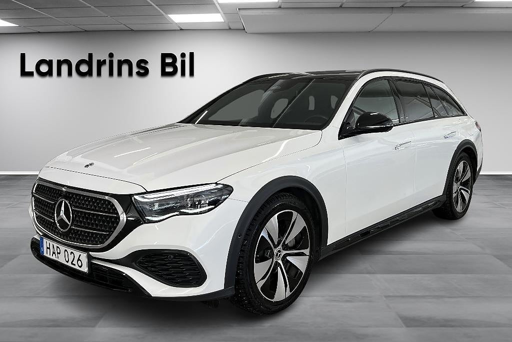 Mercedes-Benz E 300 de 4MATIC All-Terrain / Superscreen